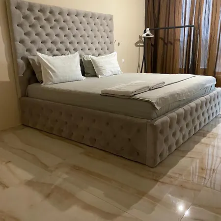 Apartment Diamond 2 *